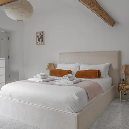 Ford Park House Penthouse Escape *