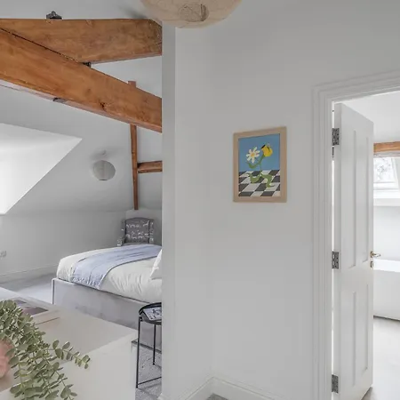 Ford Park House Penthouse Escape