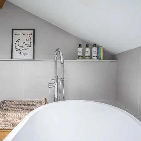 Ford Park House Penthouse Escape *